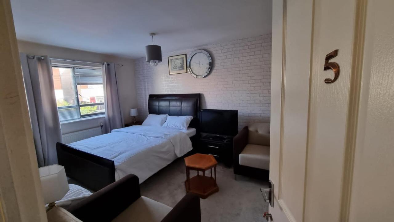 Ebenezer House Panzió Birmingham Kültér fotó